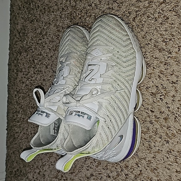 NIKELeBron 16 Buzz Lightyear Athletic Sneakers - Picture 4 of 9